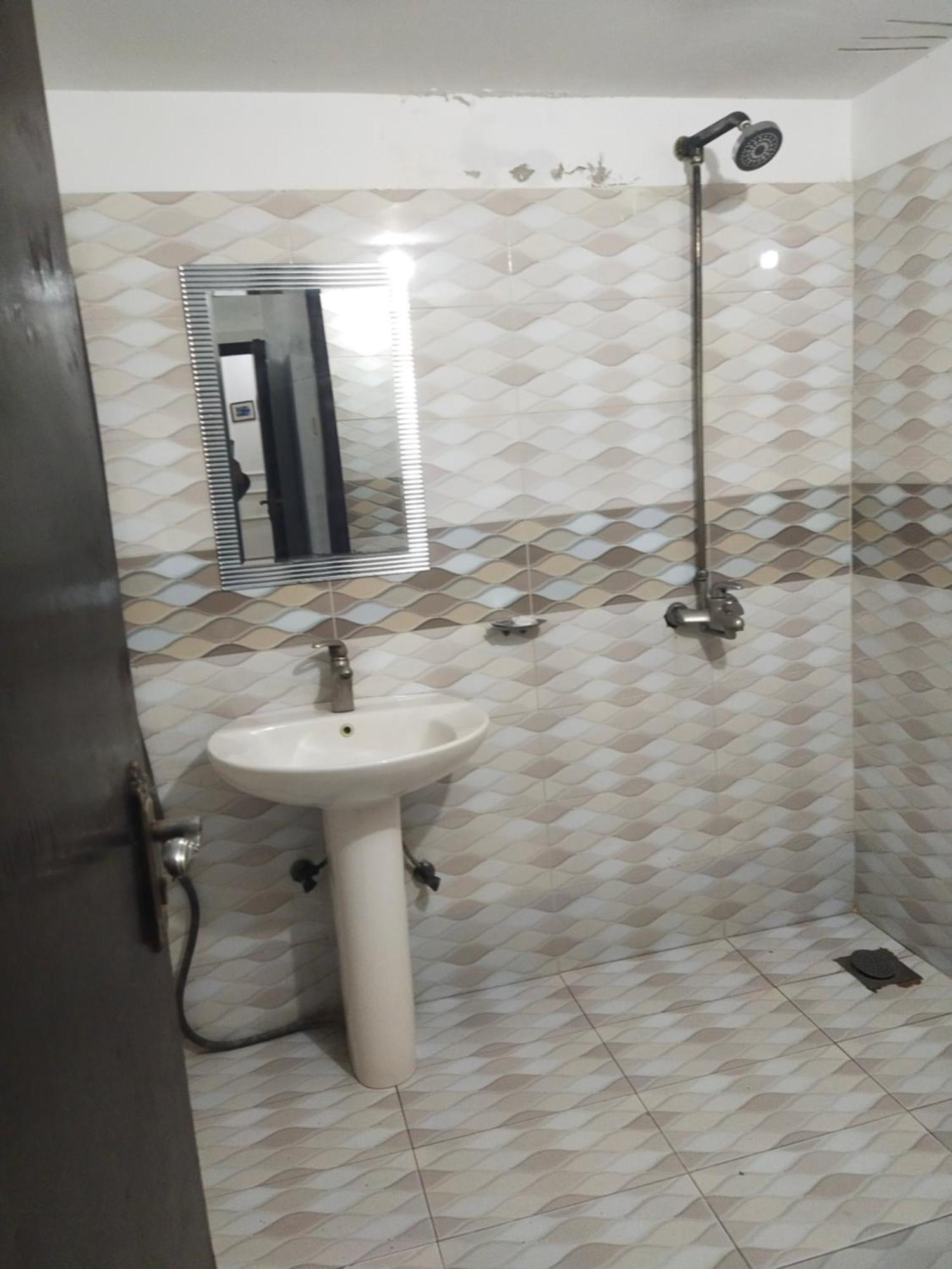 Hotel Tulip Inn, Gulberg Lahore Rum bild