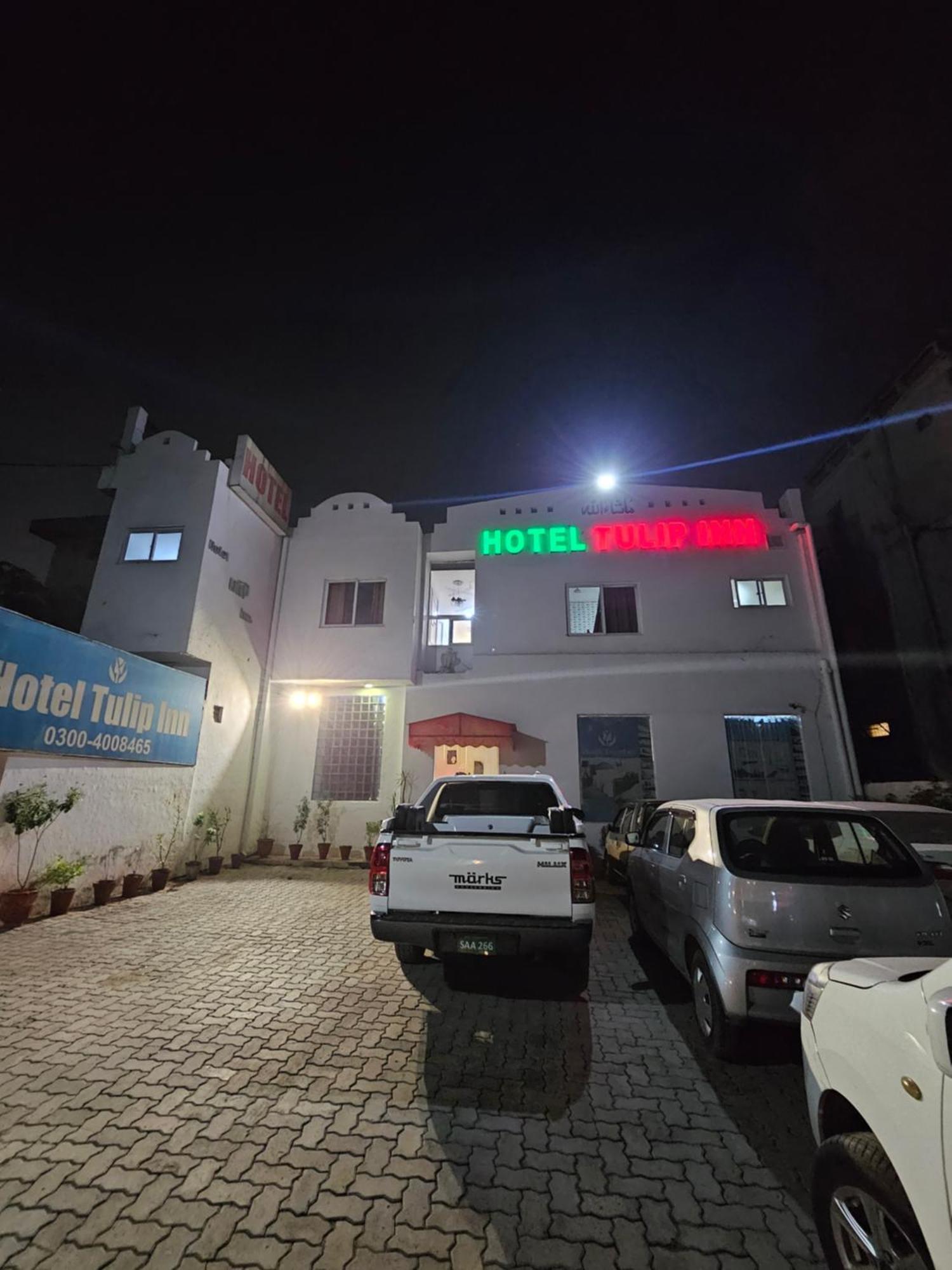 Hotel Tulip Inn, Gulberg Lahore Exteriör bild
