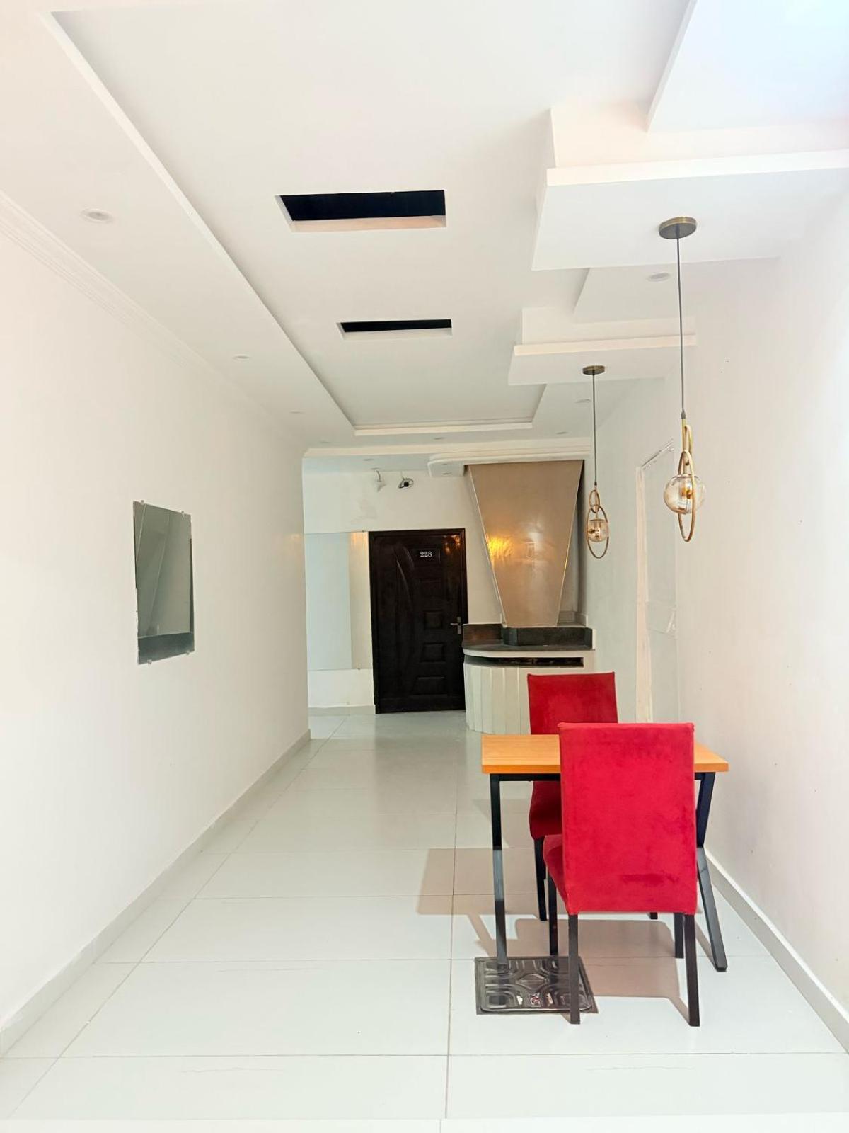 Hotel Tulip Inn, Gulberg Lahore Exteriör bild
