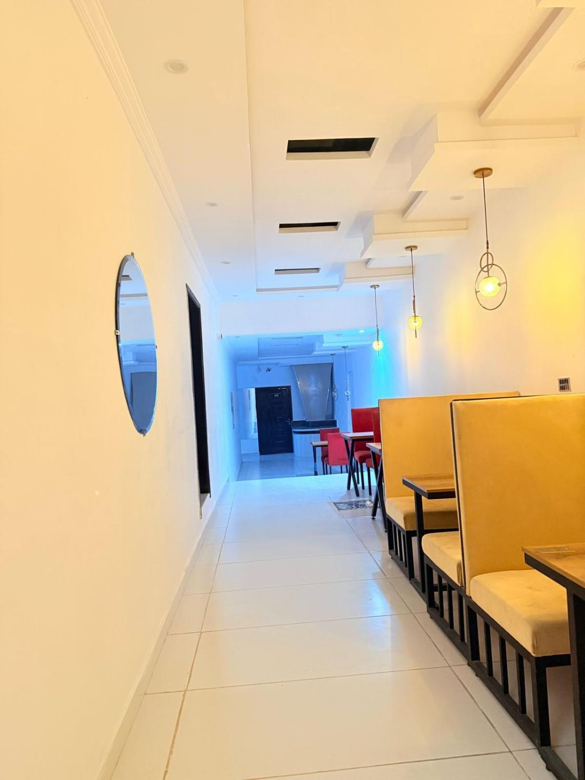 Hotel Tulip Inn, Gulberg Lahore Exteriör bild